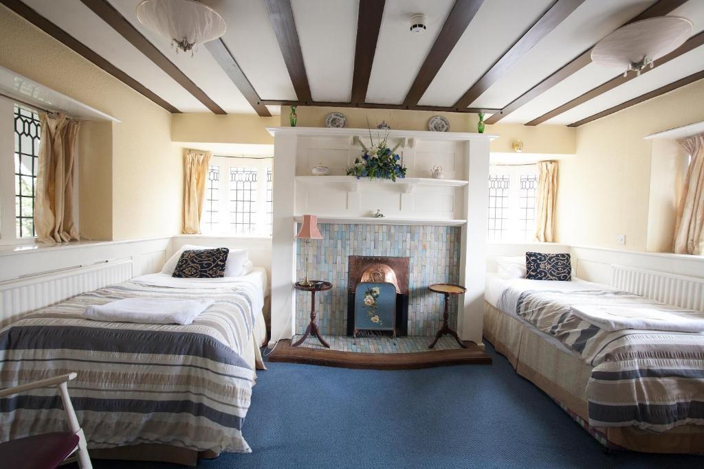 Barons Court Hotel ウォルヴァーハンプトン 部屋 写真