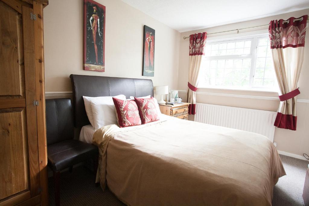 Barons Court Hotel ウォルヴァーハンプトン 部屋 写真
